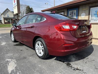 2016 Chevrolet Cruze LT Auto - Photo 11 - Canton, OH 44707