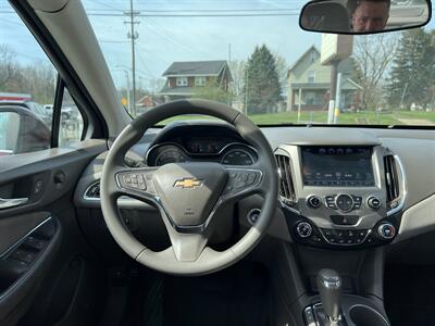 2016 Chevrolet Cruze LT Auto - Photo 8 - Canton, OH 44707
