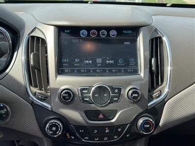 2016 Chevrolet Cruze LT Auto - Photo 6 - Canton, OH 44707