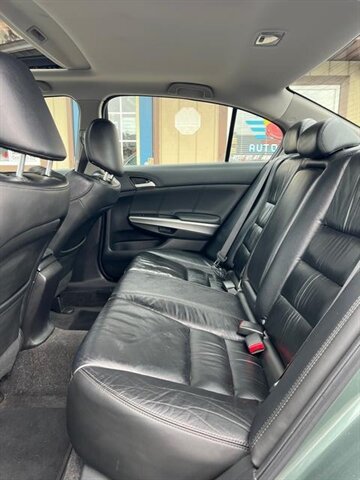 2009 Honda Accord EX-L - Photo 4 - Canton, OH 44707