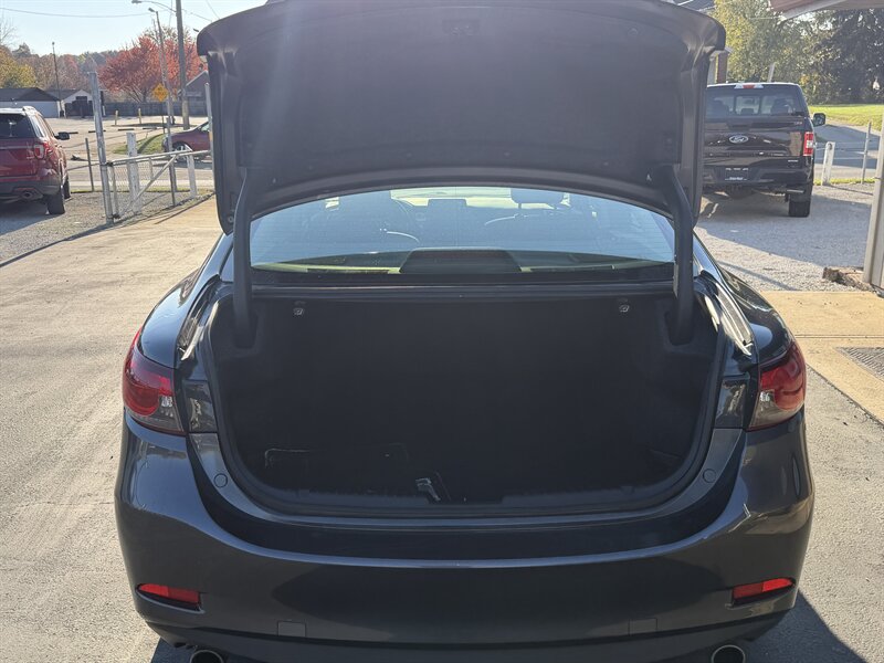 2016 Mazda Mazda6 i Sport - Photo 16 - Canton, OH 44707