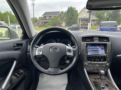 2012 Lexus IS 250   - Photo 9 - Canton, OH 44707
