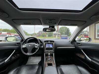 2012 Lexus IS 250   - Photo 8 - Canton, OH 44707