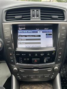 2012 Lexus IS 250   - Photo 10 - Canton, OH 44707
