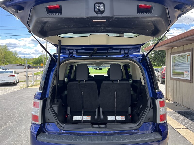 2014 Ford Flex SEL - Photo 11 - Canton, OH 44707