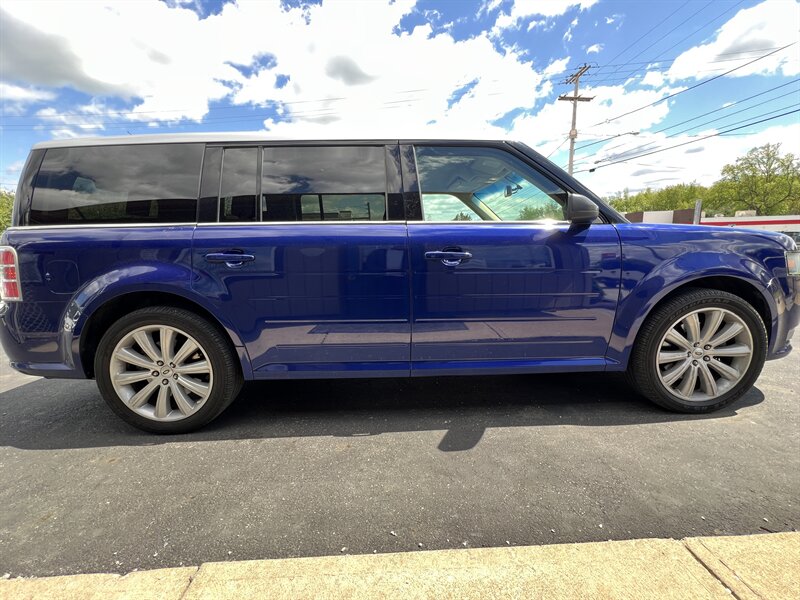 2014 Ford Flex SEL - Photo 13 - Canton, OH 44707