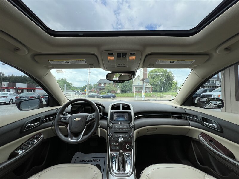 2013 Chevrolet Malibu LT - Photo 7 - Canton, OH 44707