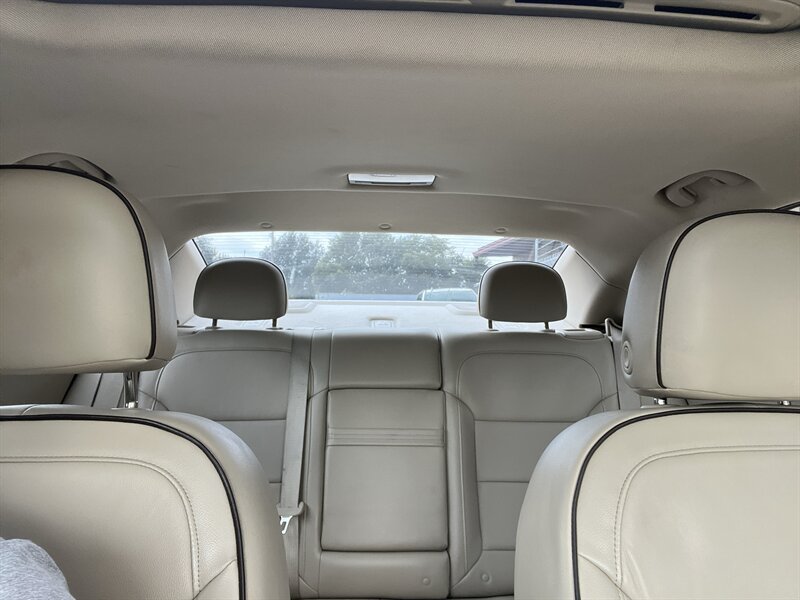 2013 Chevrolet Malibu LT - Photo 11 - Canton, OH 44707