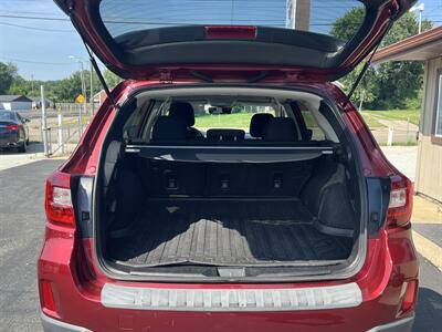 2017 Subaru Outback 2.5i Premium   - Photo 15 - Canton, OH 44707
