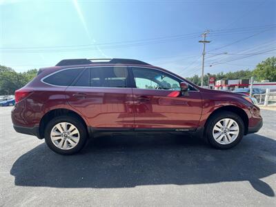 2017 Subaru Outback 2.5i Premium   - Photo 17 - Canton, OH 44707