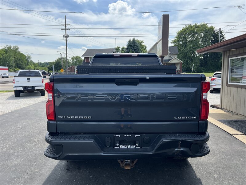 2019 Chevrolet Silverado 1500 Custom - Photo 11 - Canton, OH 44707