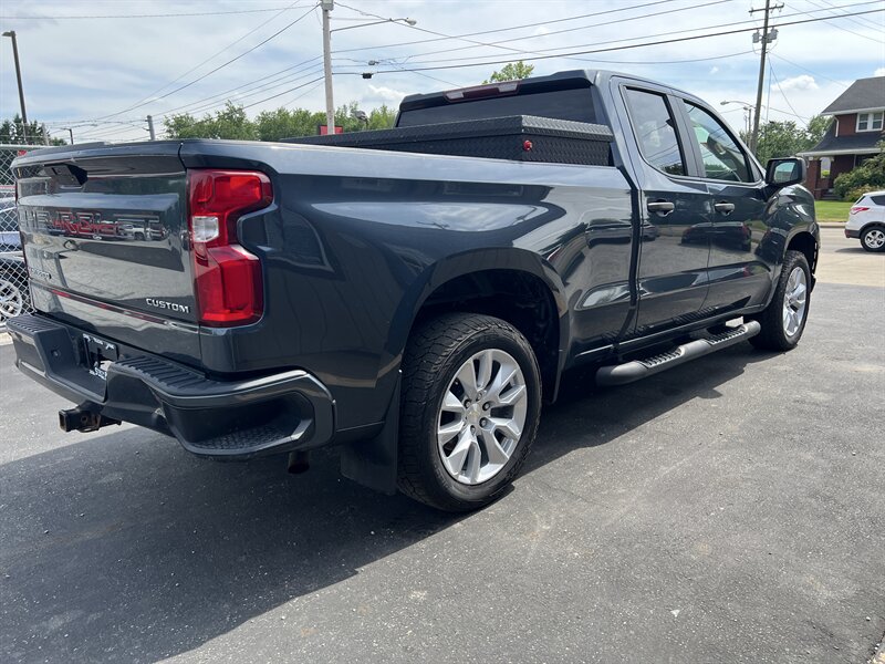 2019 Chevrolet Silverado 1500 Custom - Photo 13 - Canton, OH 44707