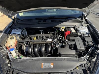 2018 Ford Fusion SE   - Photo 4 - Canton, OH 44707