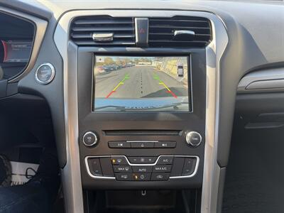 2018 Ford Fusion SE   - Photo 10 - Canton, OH 44707