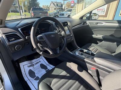 2018 Ford Fusion SE   - Photo 5 - Canton, OH 44707