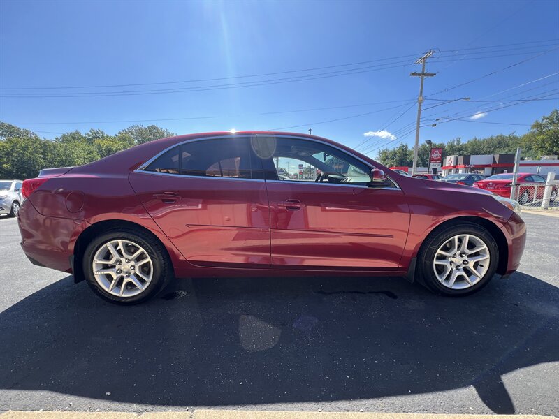 2014 Chevrolet Malibu LT - Photo 16 - Canton, OH 44707