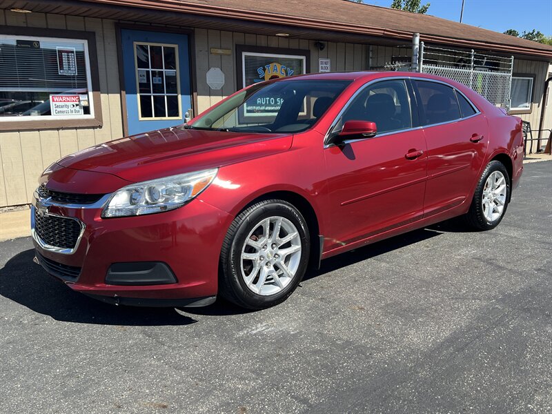 2014 Chevrolet Malibu LT - Photo 2 - Canton, OH 44707