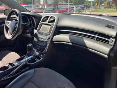 2014 Chevrolet Malibu LT - Photo 18 - Canton, OH 44707