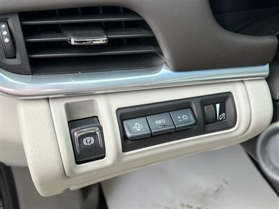 2013 Cadillac XTS Platinum Collection   - Photo 8 - Canton, OH 44707