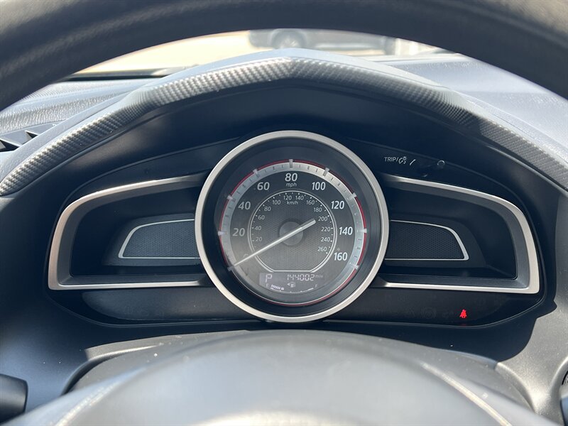 2015 Mazda Mazda3 i SV - Photo 9 - Canton, OH 44707