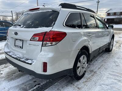 2012 Subaru Outback 2.5i Limited   - Photo 11 - Canton, OH 44707