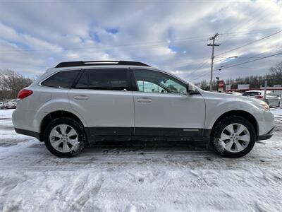 2012 Subaru Outback 2.5i Limited   - Photo 12 - Canton, OH 44707