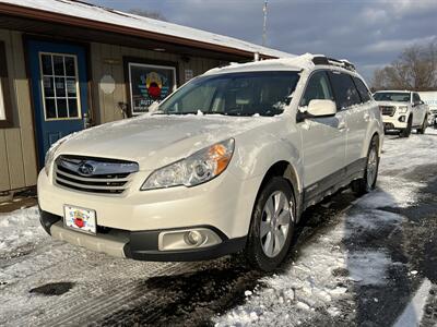 2012 Subaru Outback 2.5i Limited   - Photo 2 - Canton, OH 44707