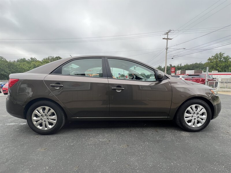 2013 Kia Forte EX - Photo 16 - Canton, OH 44707