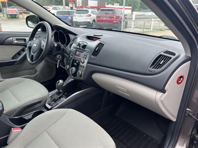 2013 Kia Forte EX - Photo 18 - Canton, OH 44707