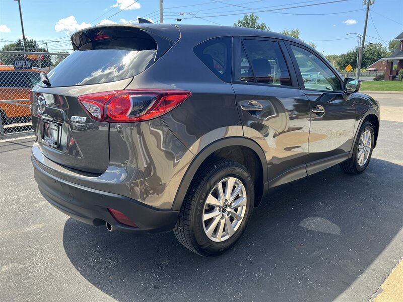 2016 Mazda CX-5 Touring - Photo 14 - Canton, OH 44707