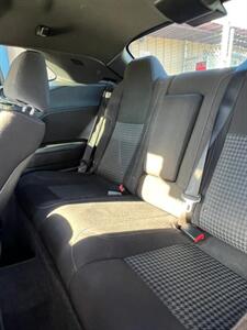 2015 Dodge Challenger SXT - Photo 4 - Canton, OH 44707