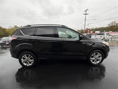2018 Ford Escape SE   - Photo 17 - Canton, OH 44707