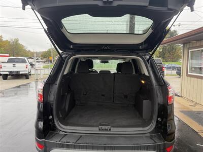 2018 Ford Escape SE   - Photo 15 - Canton, OH 44707