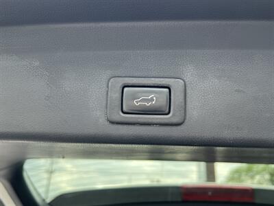 2019 Subaru Ascent Limited 7-Passenger   - Photo 18 - Canton, OH 44707