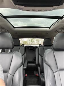 2019 Subaru Ascent Limited 7-Passenger   - Photo 10 - Canton, OH 44707