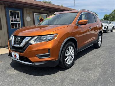 2019 Nissan Rogue SV   - Photo 2 - Canton, OH 44707