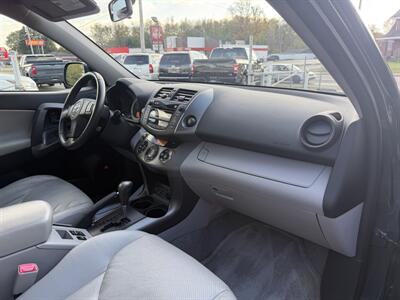2010 Toyota RAV4 Limited   - Photo 20 - Canton, OH 44707