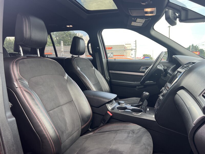 2018 Ford Explorer XLT - Photo 20 - Canton, OH 44707