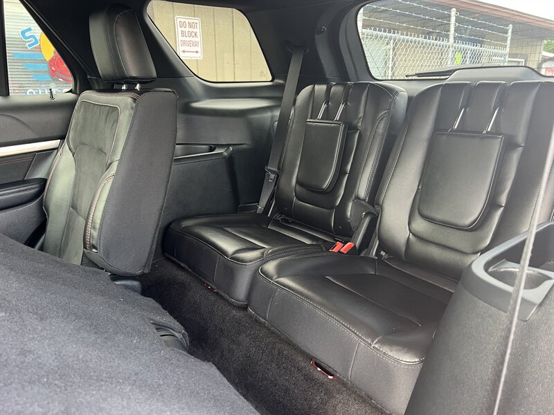 2018 Ford Explorer XLT - Photo 12 - Canton, OH 44707