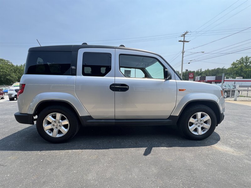 2010 Honda Element EX - Photo 16 - Canton, OH 44707