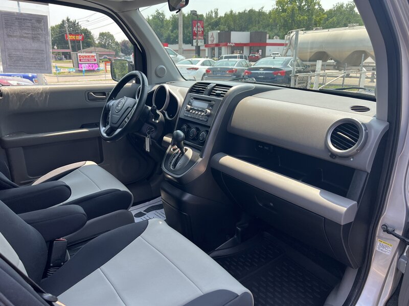 2010 Honda Element EX - Photo 19 - Canton, OH 44707