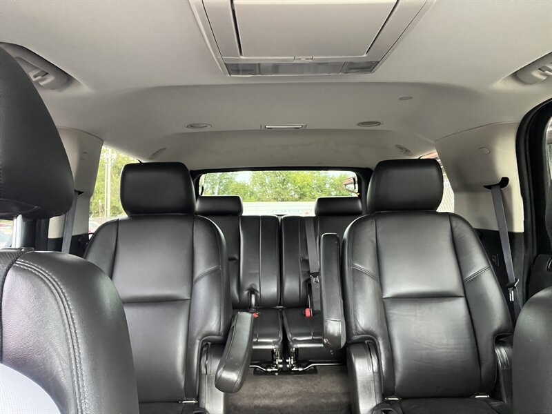 2012 Cadillac Escalade Premium - Photo 9 - Canton, OH 44707