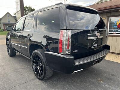 2012 Cadillac Escalade Premium - Photo 16 - Canton, OH 44707