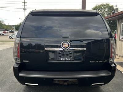 2012 Cadillac Escalade Premium - Photo 17 - Canton, OH 44707
