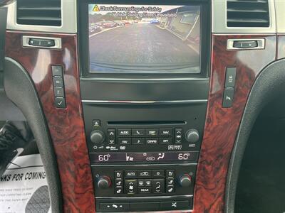 2012 Cadillac Escalade Premium - Photo 8 - Canton, OH 44707