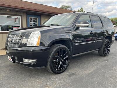2012 Cadillac Escalade Premium - Photo 2 - Canton, OH 44707