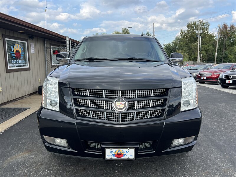 2012 Cadillac Escalade Premium - Photo 3 - Canton, OH 44707