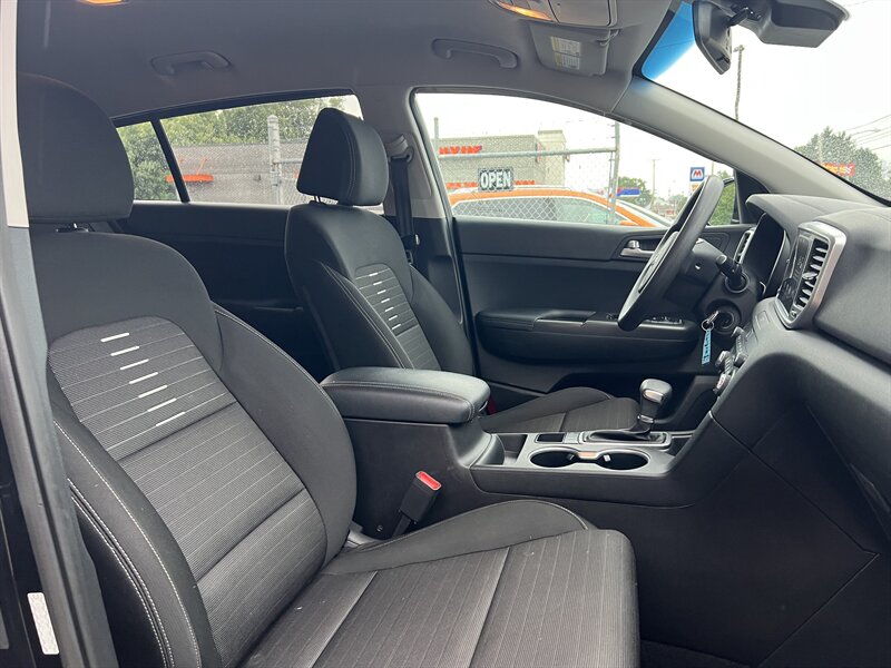 2020 Kia Sportage LX - Photo 20 - Canton, OH 44707