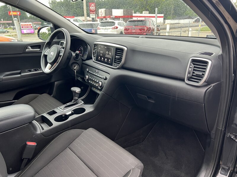 2020 Kia Sportage LX - Photo 19 - Canton, OH 44707