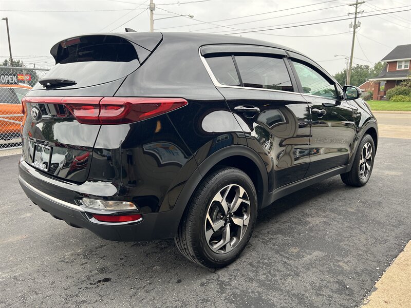 2020 Kia Sportage LX - Photo 16 - Canton, OH 44707
